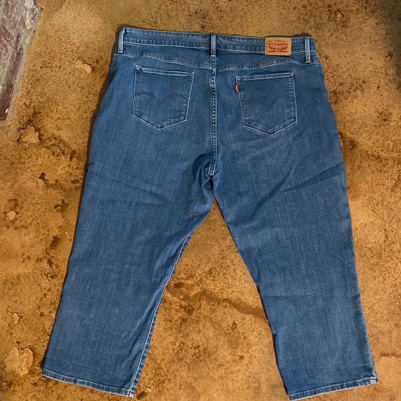 LEVI’S high rise straight medium wash denim cropped jeans - Picture 6 of 7